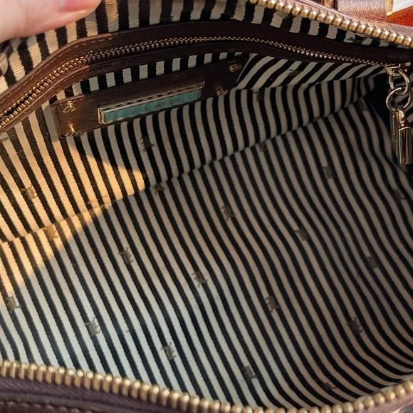 Sale 🔥 L.A.M.B. Green Red Yellow Gradient Handbag. Rasta Bag by Gwen Stefani. - Picture 11 of 11